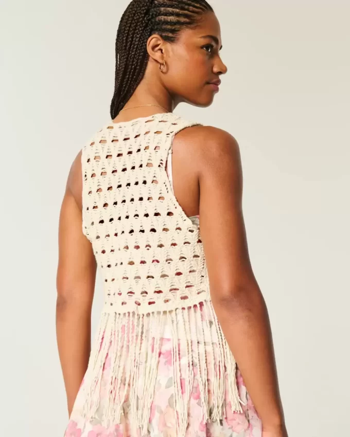 Łatwa kamizelka z frędzlami w stylu szydełkowym