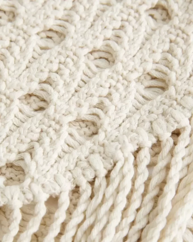 Łatwa kamizelka z frędzlami w stylu szydełkowym