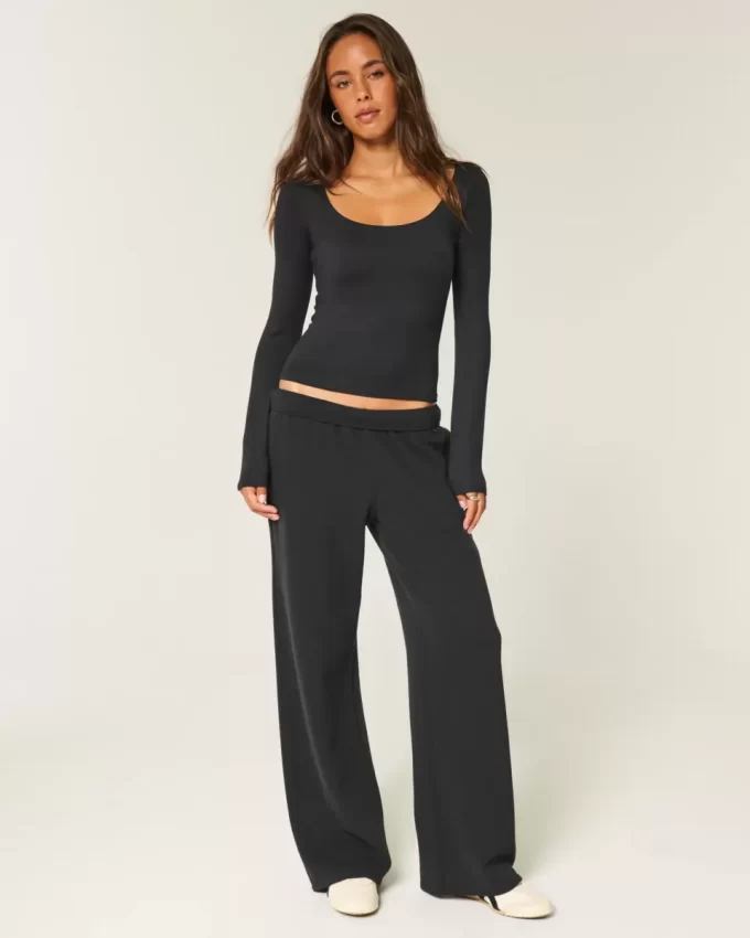 Bezszwowy top z materiału typu „scoop”