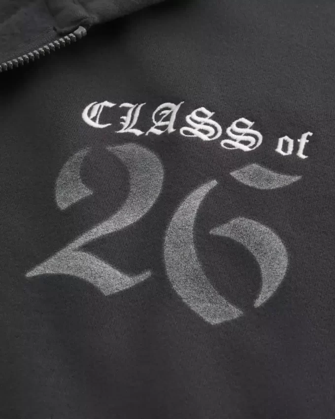 Bluza z kapturem i zamkiem błyskawicznym „Boxy Class of 26 Graphic” Bluza z kapturem i zamkiem błyskawicznym „Boxy Class of 26 Graphic”