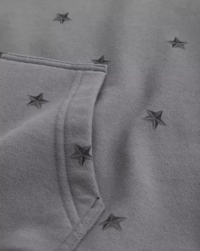 Bluza z kapturem w kształcie gwiazdy