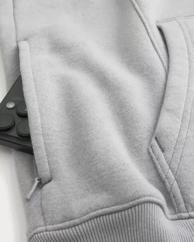 Bluza z kapturem z kwadratowym szwem Bluza z kapturem z kwadratowym szwem