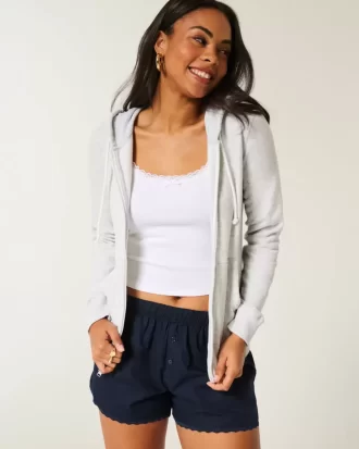 Bluza z kapturem zapinana na zamek