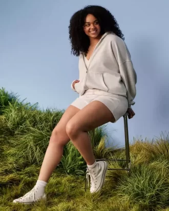 Bluza z kapturem zapinana na zamek w dużym rozmiarze