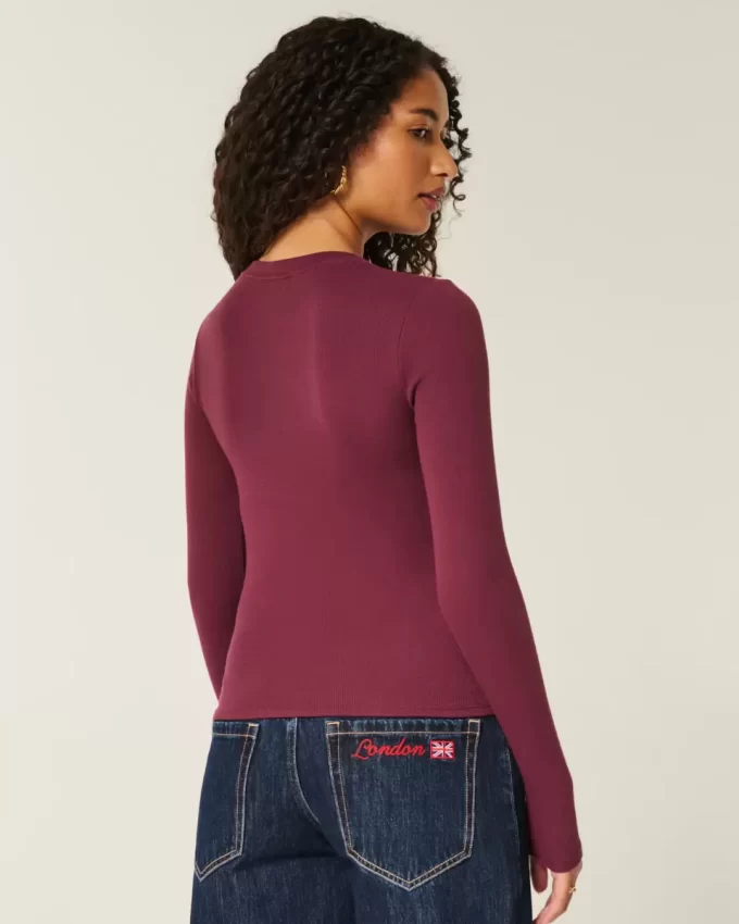 Bluzka z długim rękawem i okrągłym dekoltem Bluzka z długim rękawem i okrągłym dekoltem