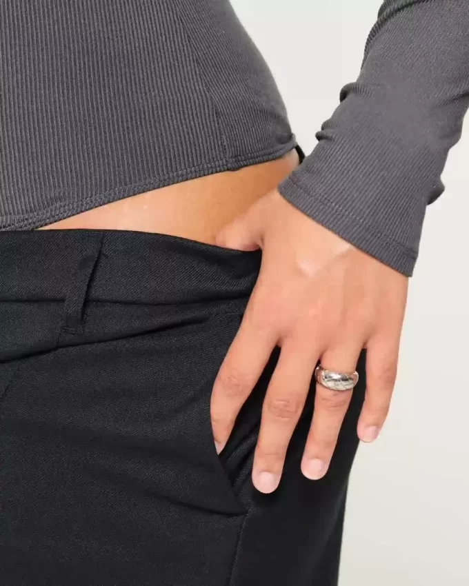 Body z prążkowanej, bezszwowej tkaniny z kwadratowym dekoltem