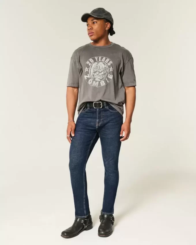 Ciemne, obcisłe jeansy sportowe Ciemne, obcisłe jeansy sportowe