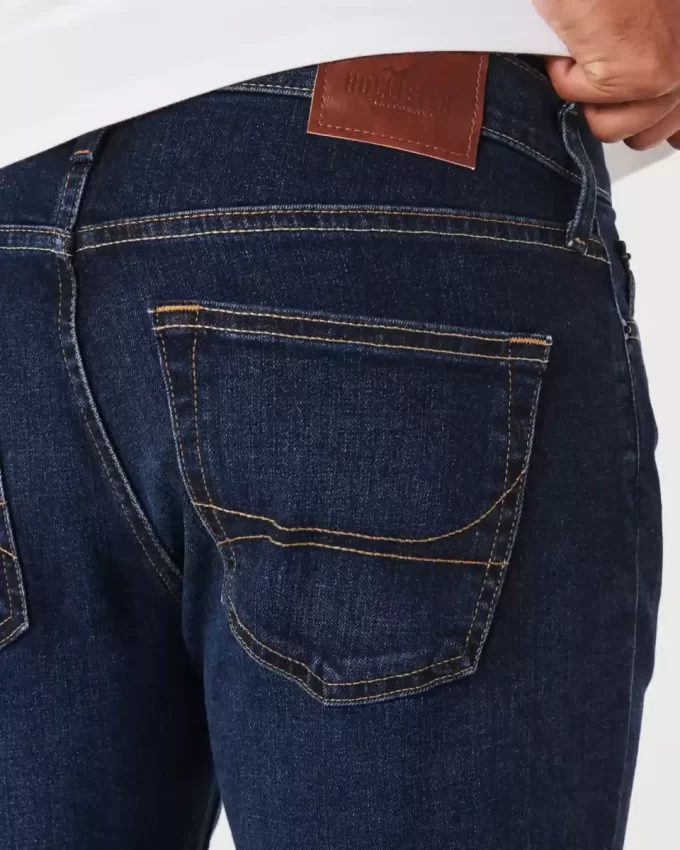 Ciemne proste dżinsy Ciemne proste dżinsy