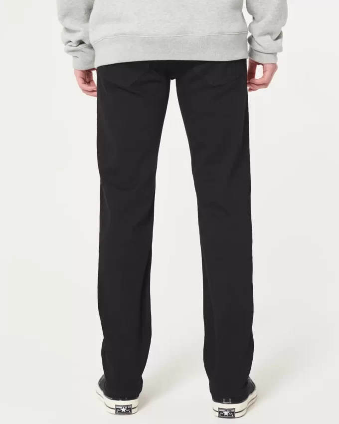 Czarne, nieblaknące, dopasowane, proste dżinsy Czarne, nieblaknące, dopasowane, proste dżinsy