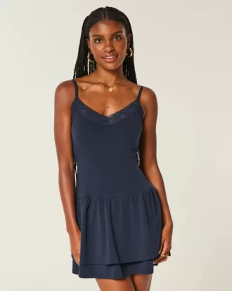 Dzianinowa mini sukienka warstwowa