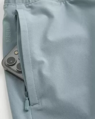 Hybrydowe spodenki aktywne do połowy uda