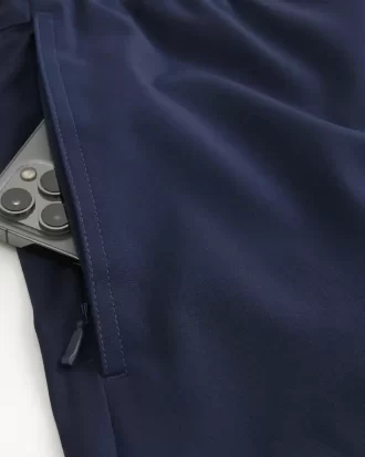 Hybrydowe spodenki aktywne do połowy uda