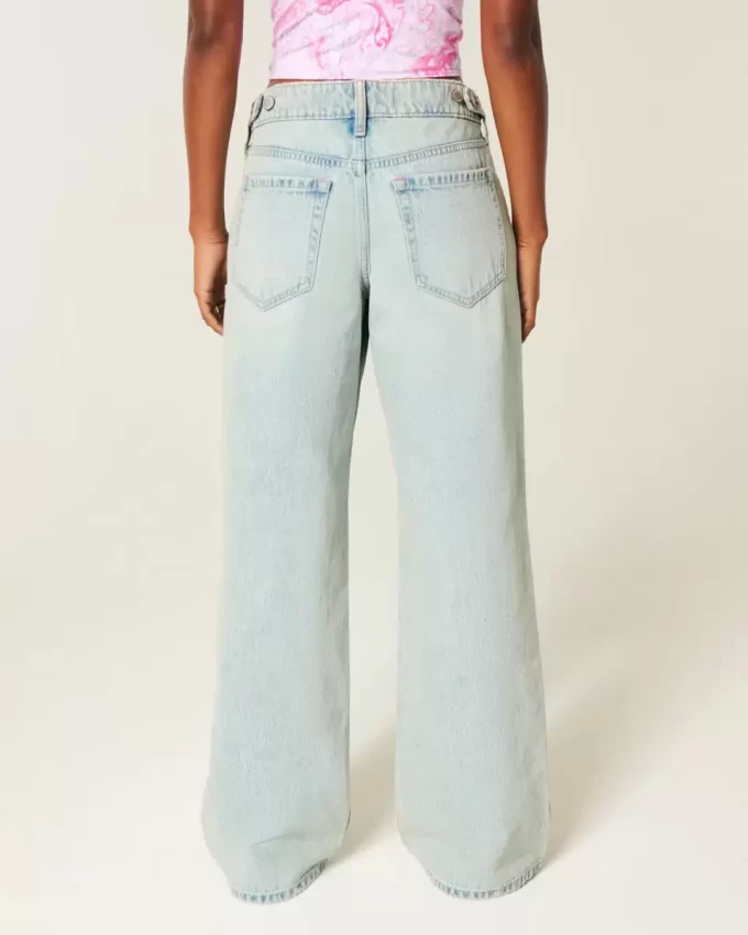 Jeansy Baggy z niskim stanem i regulowaną talią, w kolorze jasnego sprania Jeansy Baggy z niskim stanem i regulowaną talią, w kolorze jasnego sprania