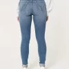 Jeansy Curvy High-Rise Ripped Medium Wash Super Skinny Jeansy Curvy High-Rise Ripped Medium Wash Super Skinny