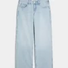Jeansy Curvy Low-Rise Light Wash Baggy Jeansy Curvy Low-Rise Light Wash Baggy