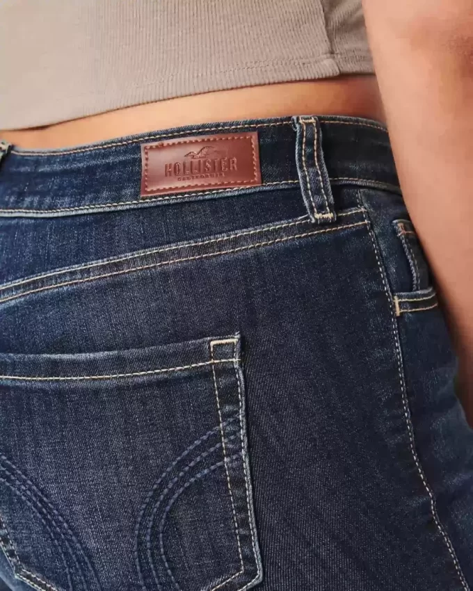 Jeansy Curvy Mid-Rise Dark Wash Boot Jeansy Curvy Mid-Rise Dark Wash Boot