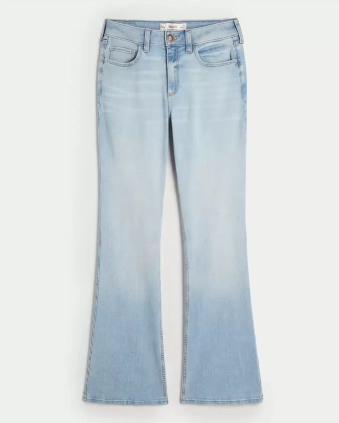 Jeansy Curvy Mid-Rise Light Wash Boot Jeansy Curvy Mid-Rise Light Wash Boot