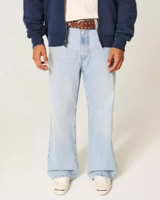 Jeansy typu baggy bootcut w jasnym kolorze