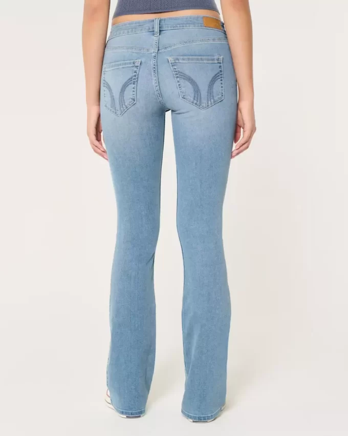 Jeansy z niskim stanem i lekkim spraniem Jeansy z niskim stanem i lekkim spraniem