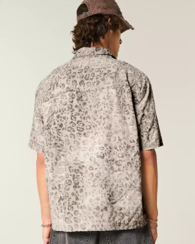 Koszula z krótkim rękawem i kieszenią w stylu boxy