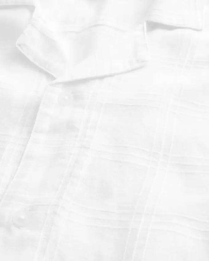 Koszula z krótkim rękawem i teksturą w stylu boxy z mieszanki lnu