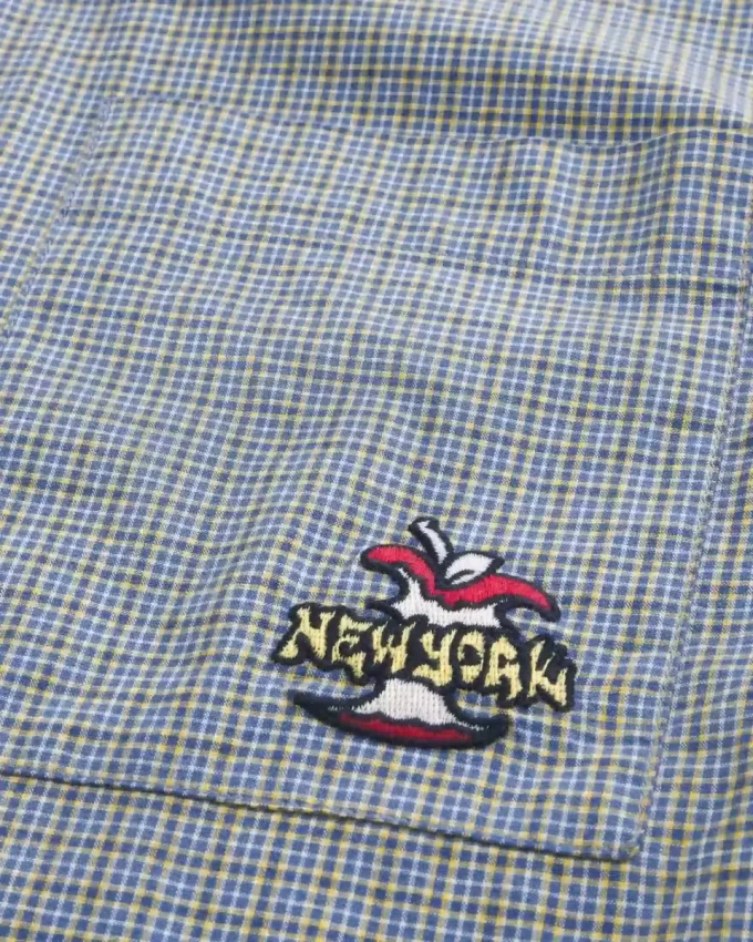 Koszula z krótkim rękawem w stylu New York w stylu pudełkowym z grafiką Koszula z krótkim rękawem w stylu New York w stylu pudełkowym z grafiką