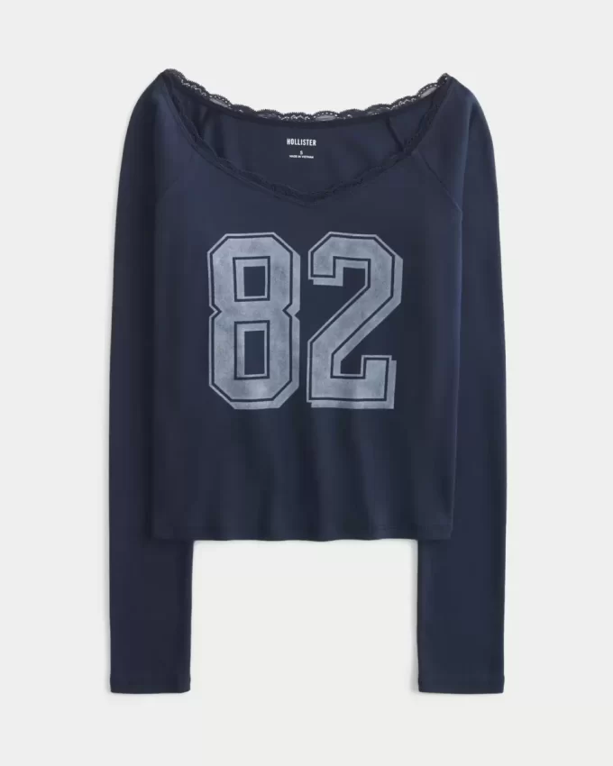 Koszulka z nadrukiem z koronkowym wykończeniem i odkrytym ramieniem