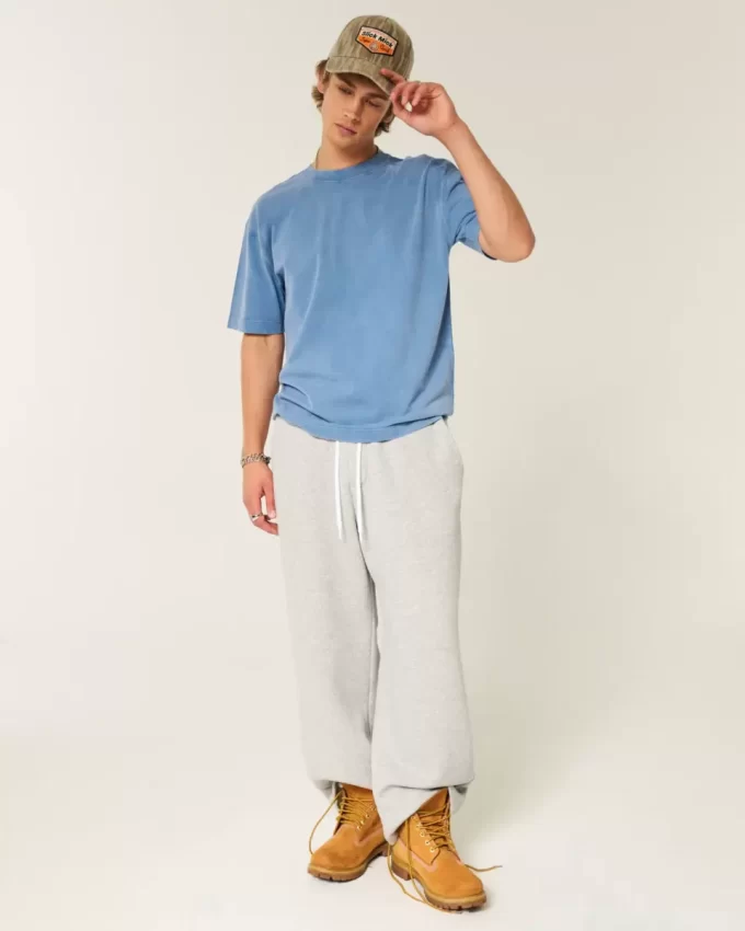 Koszulka z okrągłym dekoltem i ciężką, spraną bawełną