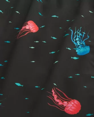 Kąpielówki do połowy uda