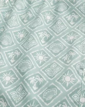 Kąpielówki do połowy uda