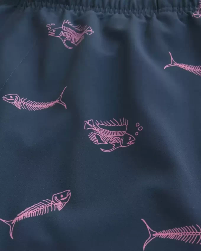 Kąpielówki do połowy uda