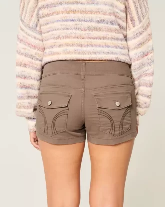 Krótkie spodenki z popeliny z niskim stanem