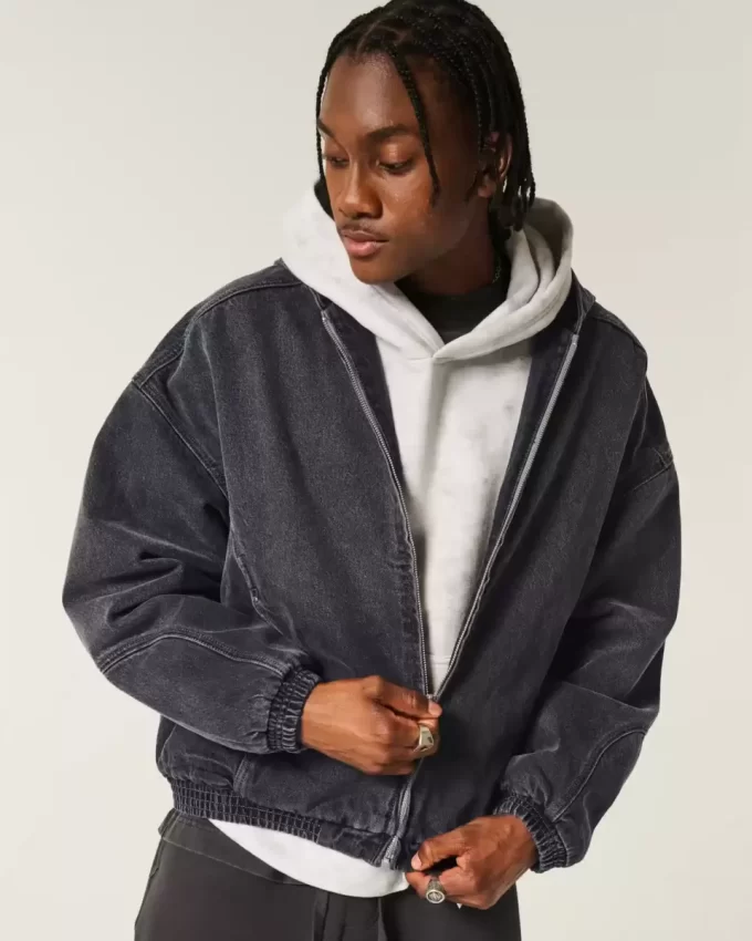 Kurtka skaterska z jeansu zapinana na zamek Kurtka skaterska z jeansu zapinana na zamek