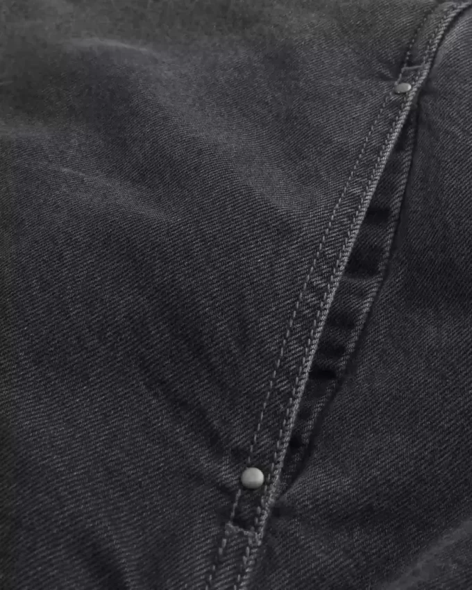 Kurtka skaterska z jeansu zapinana na zamek Kurtka skaterska z jeansu zapinana na zamek