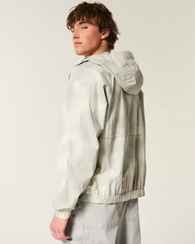 Kurtka wiatrówka z zamkiem błyskawicznym w kolorze kamuflażowym Kurtka wiatrówka z zamkiem błyskawicznym w kolorze kamuflażowym