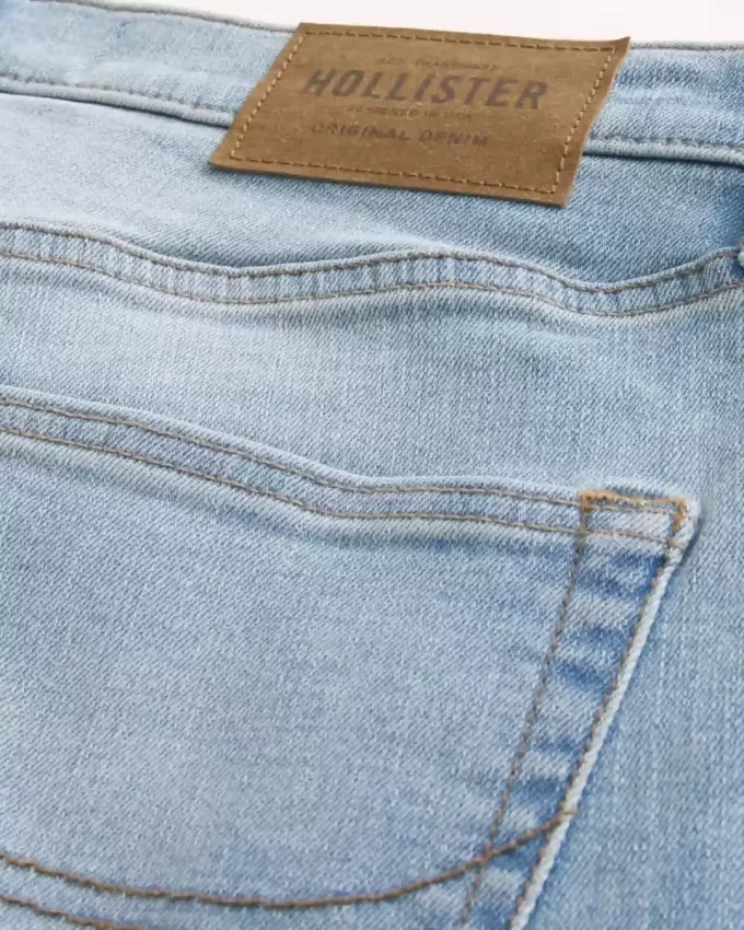 Lekkie, obcisłe jeansy sportowe