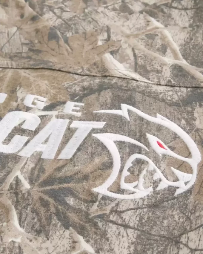 Luźna, ciężka koszulka Dodge z grafiką w kamuflażu Luźna, ciężka koszulka Dodge z grafiką w kamuflażu