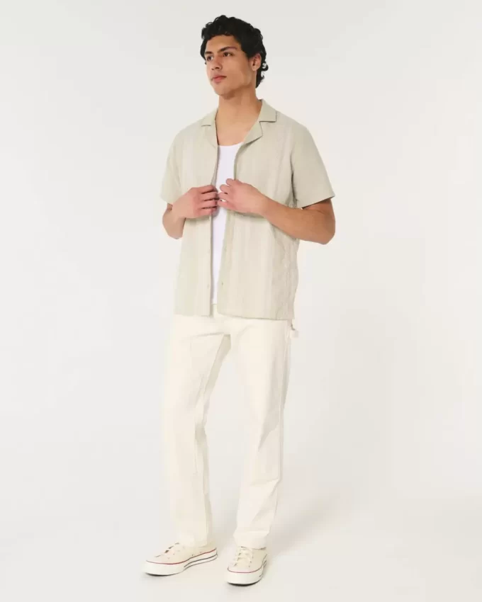 Luźna koszula z krótkim rękawem i haftowanym wzorem