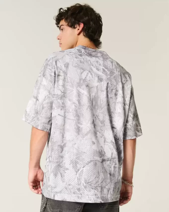 Luźna koszulka z graficznym kamuflażem Luźna koszulka z graficznym kamuflażem