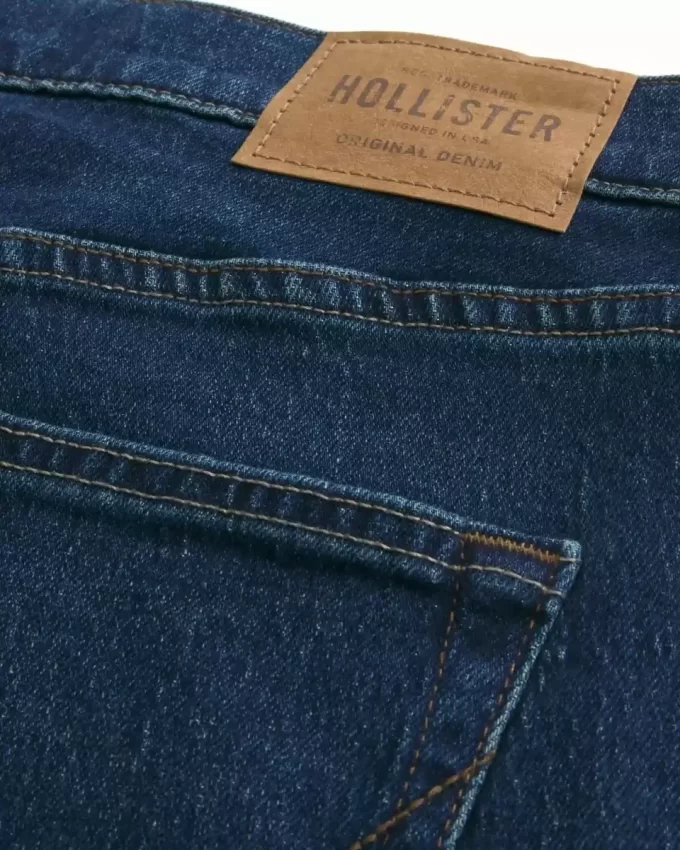 Luźne jeansy w ciemnym odcieniu Luźne jeansy w ciemnym odcieniu