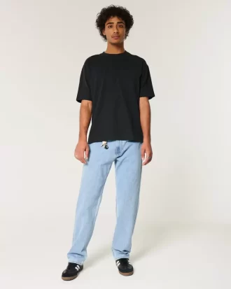 Luźne jeansy w jasnym odcieniu