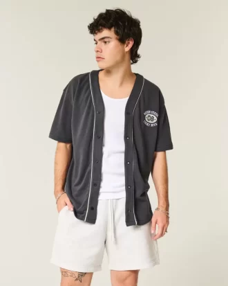 Luźne spodenki polarowe do połowy uda