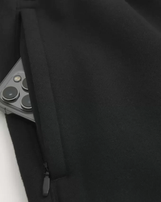 Luźne spodnie dresowe z polaru z grafiką alpejską