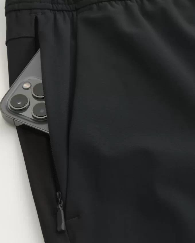 Luźne, zwężane spodnie na cały dzień Luźne, zwężane spodnie na cały dzień