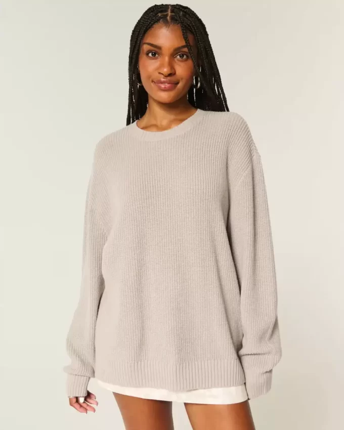 Luźny sweter z okrągłym dekoltem