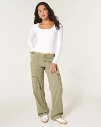 Miękka, elastyczna, bezszwowa tkanina z wycięciem w serek