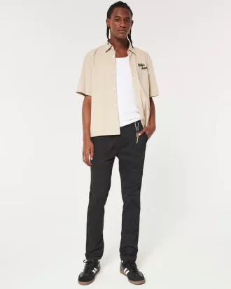 Obcisłe spodnie chino