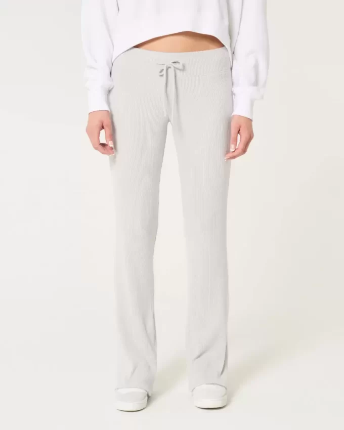 Przytulne, prążkowane spodnie dzwony Przytulne, prążkowane spodnie dzwony