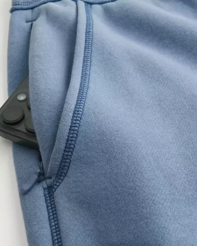 Spodnie dresowe z dużymi szwami