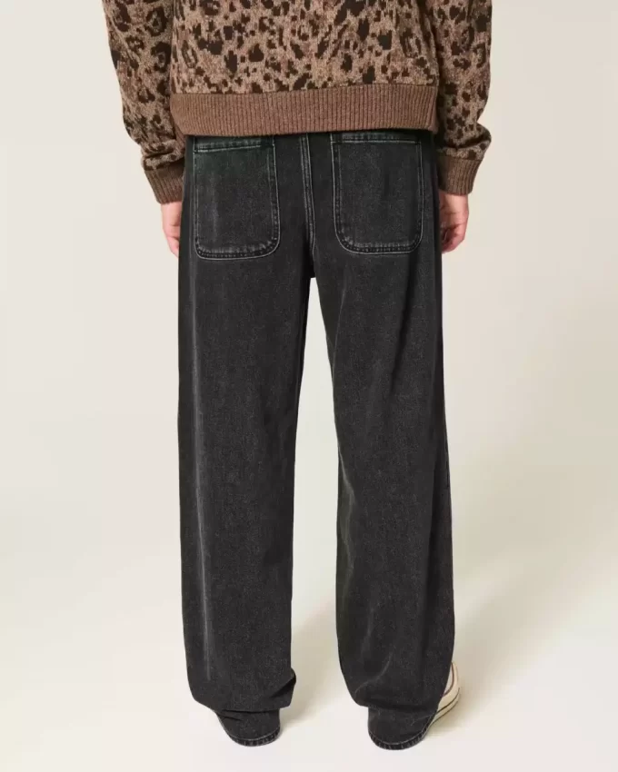 Sprane czarne, luźne jeansy z ćwiekami